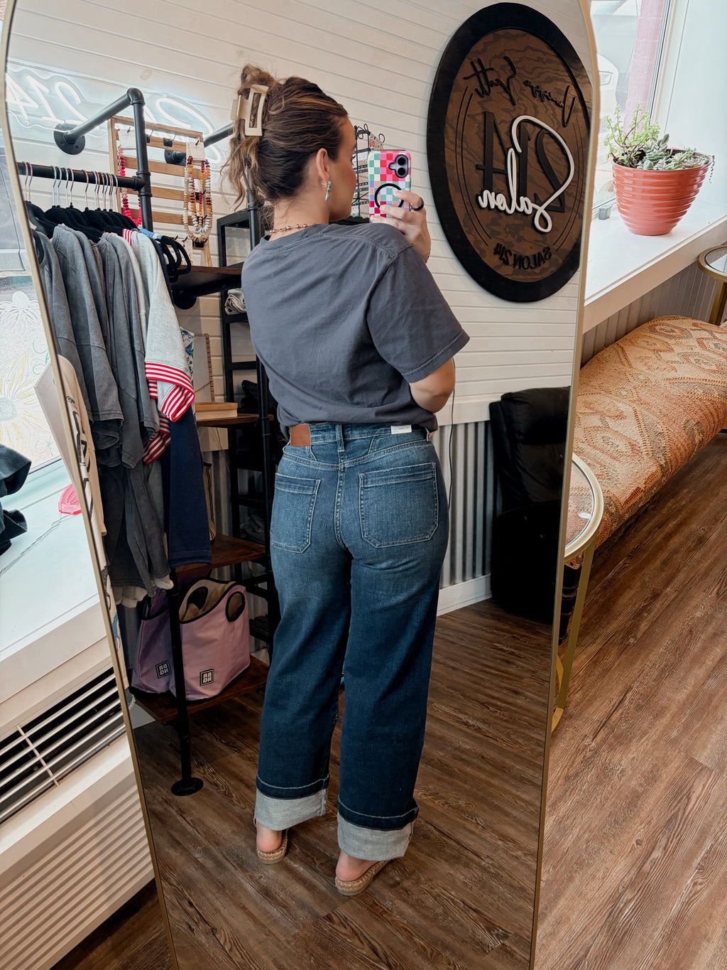 AV Relaxed wide leg jean