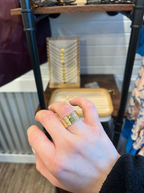 18 K Gold Filled Wide Hammered Ring