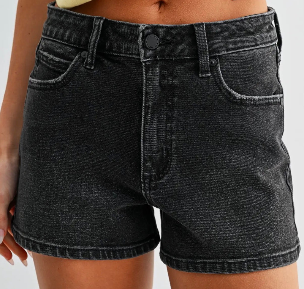 Black Washed Classic Hemmed Short